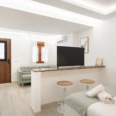 Estudio Tranquilo A Un Paso De La Vibrante Malaga Διαμέρισμα Benalmádena