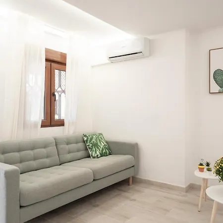 Estudio Tranquilo A Un Paso De La Vibrante Malaga Διαμέρισμα *